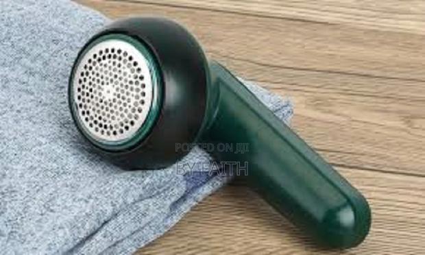 Portable Electric Lint Remover / Fabric Shaver