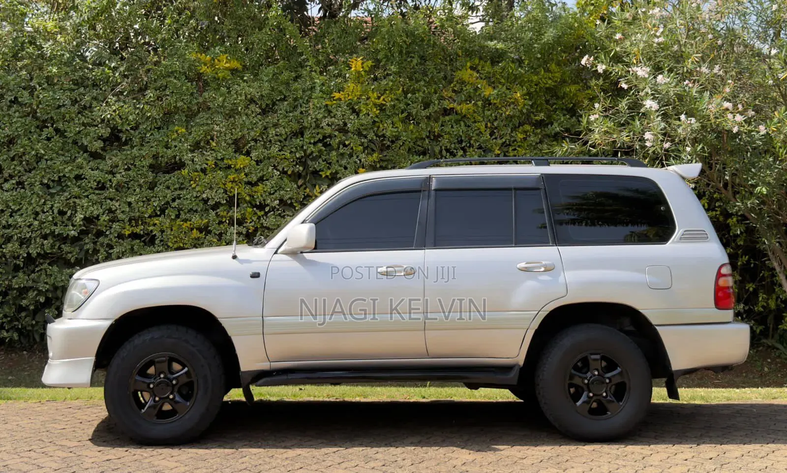 Toyota Land Cruiser 2003 Silver