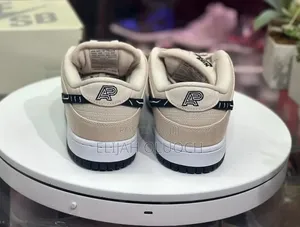 Nike Sb Dunk Low”Pro Pearl White Fossil “
Quality Leather