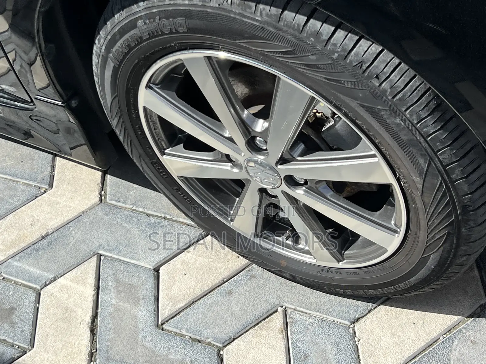 Toyota Spade 2019 Matt Black