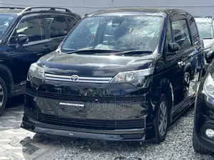 Toyota Spade 2019 Matt Black
