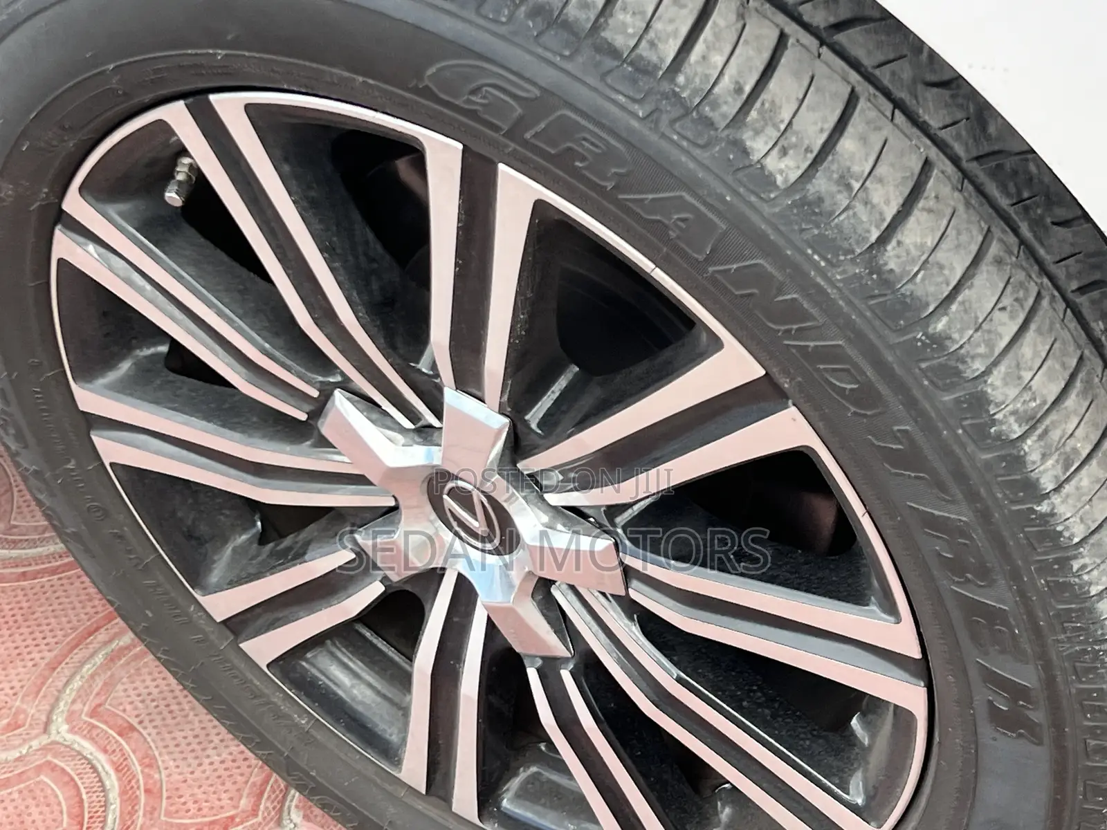 Lexus LX 2020 Off white