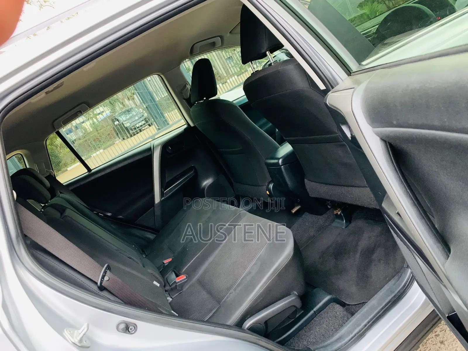 Toyota RAV4 2019 Silver