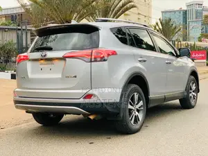 Toyota RAV4 2019 Silver