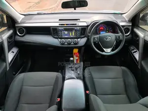 Toyota RAV4 2019 Silver