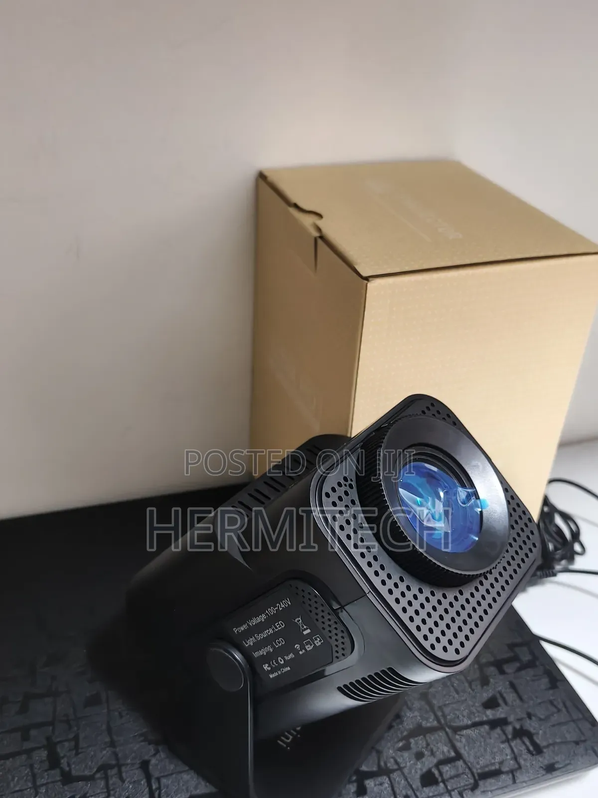 Mini Projector Wifi Smart Bluetooth Smart Display 150 Inch Screen