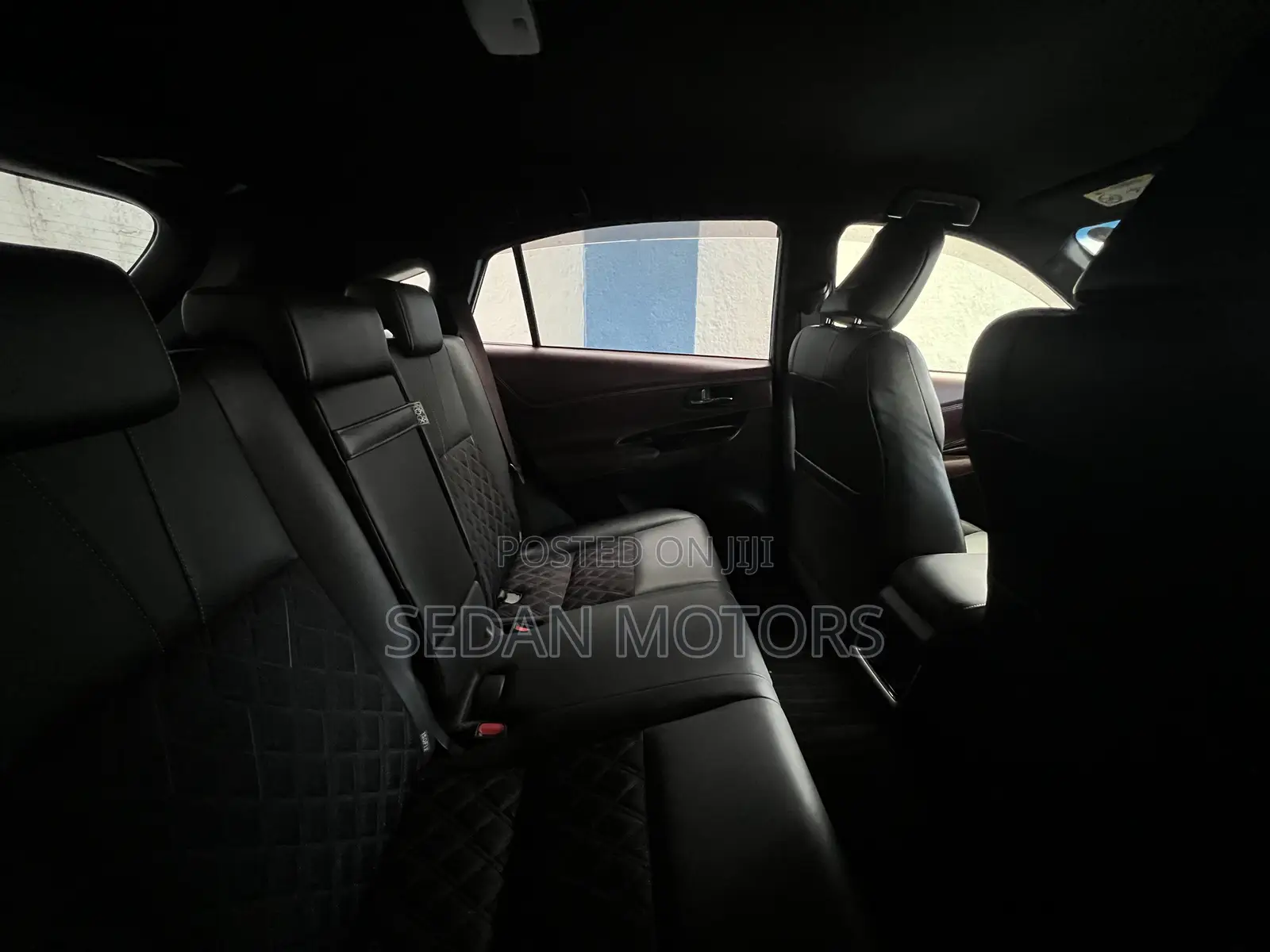 Toyota Harrier 2.5 Hybrid 4WD 2019 White