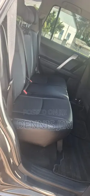 Toyota Land Cruiser Prado 2.8 2017 Gray