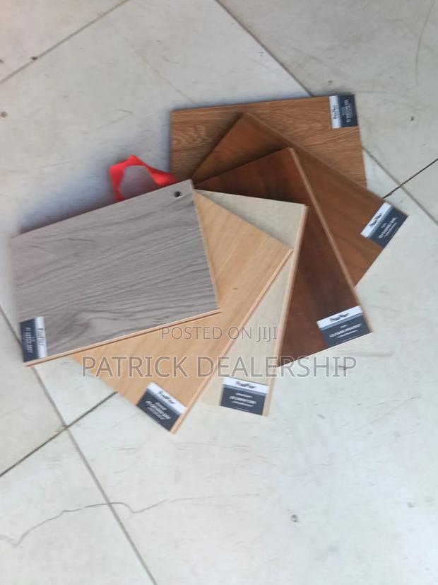 Waterproof Laminate Flooring - thumbnail 2