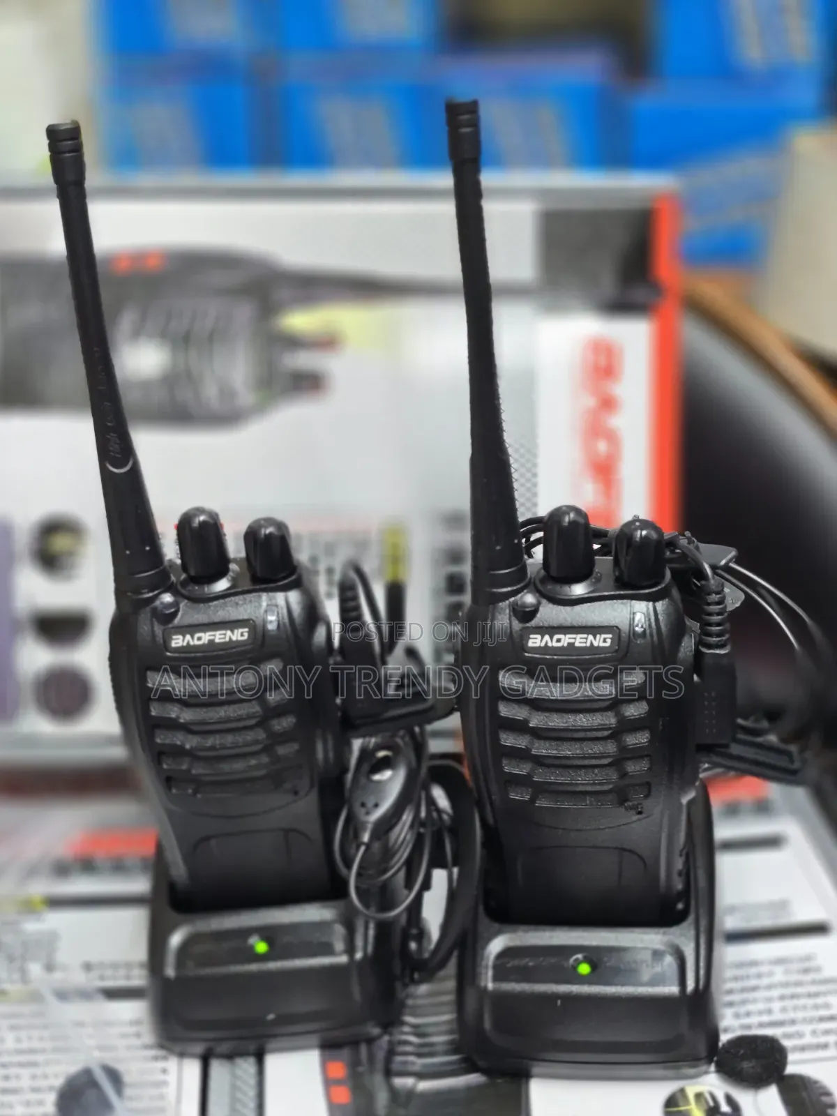 Baofeng Walkie Talkie/ Walkie Talkie