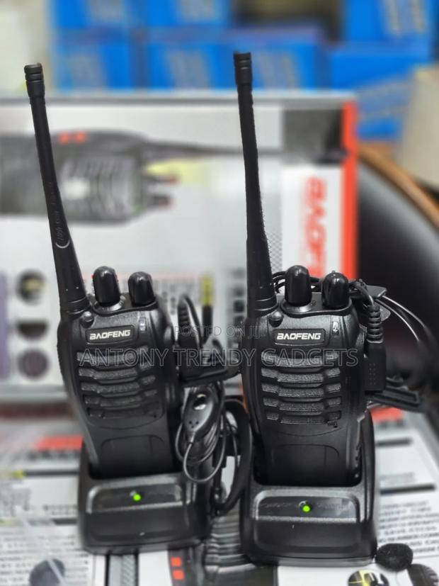 Baofeng Walkie Talkie/ Walkie Talkie
