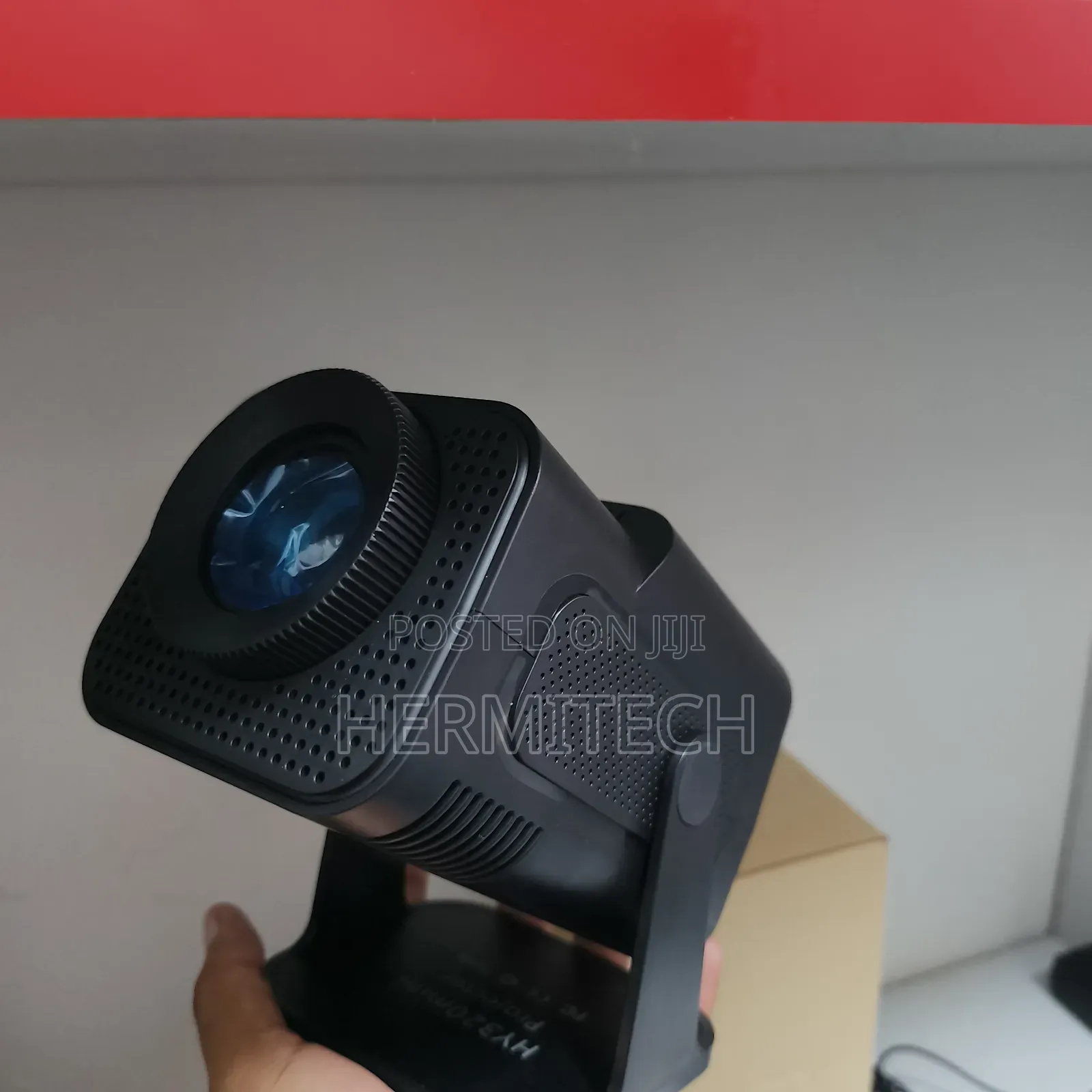 Portable Mini Hy320 Improved High Brightness Wide Display
