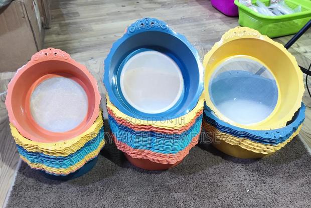 Plastic Flour Sieve - main view