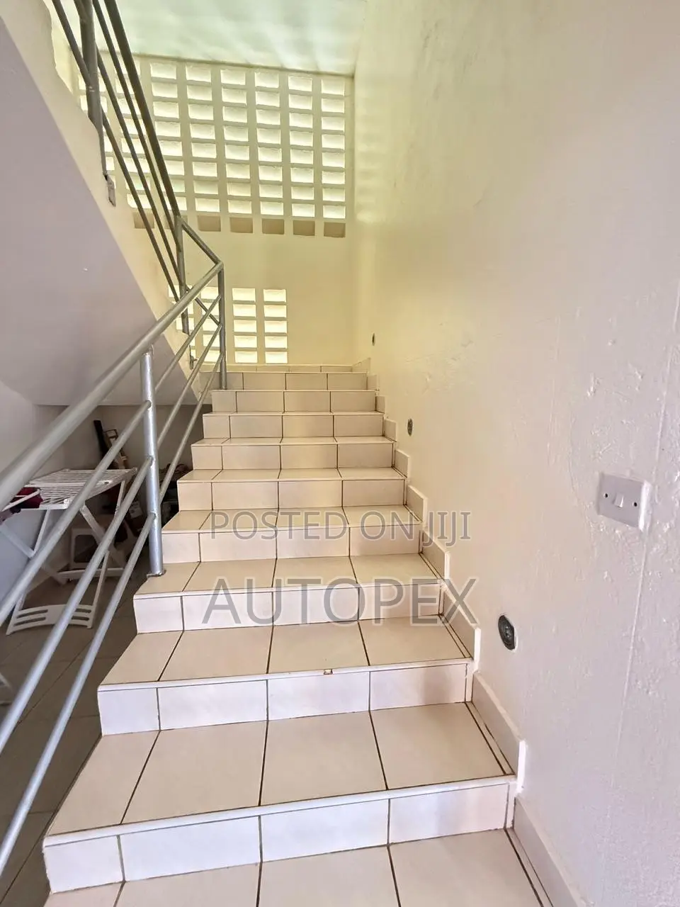 3bdrm Villa in Beach Road, Ukunda for sale