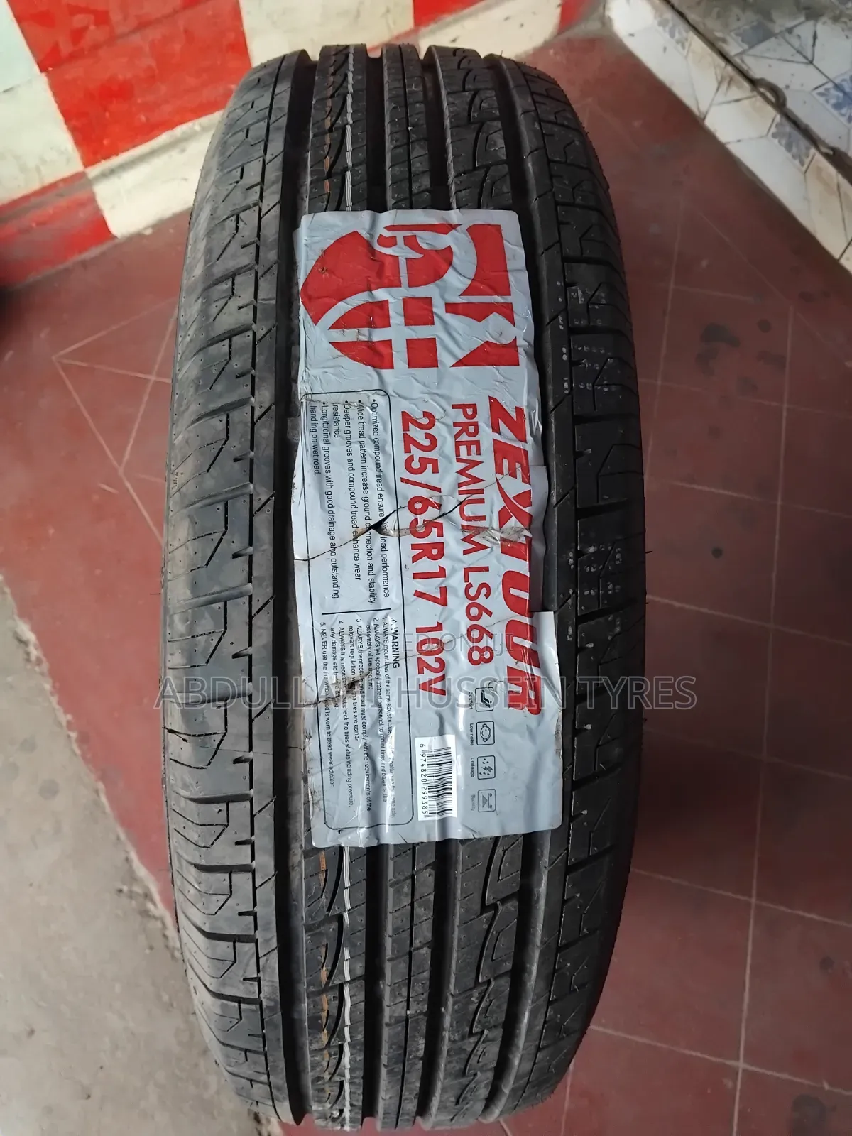 225/65 R17 Zextour 102v