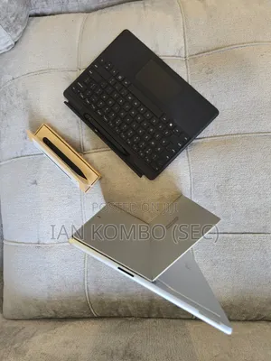 Laptop Microsoft Surface Pro 9 8GB Intel Core i5 SSD 256GB