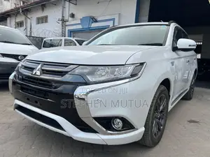Mitsubishi Outlander 2.0 PHEV AWD 2019 White