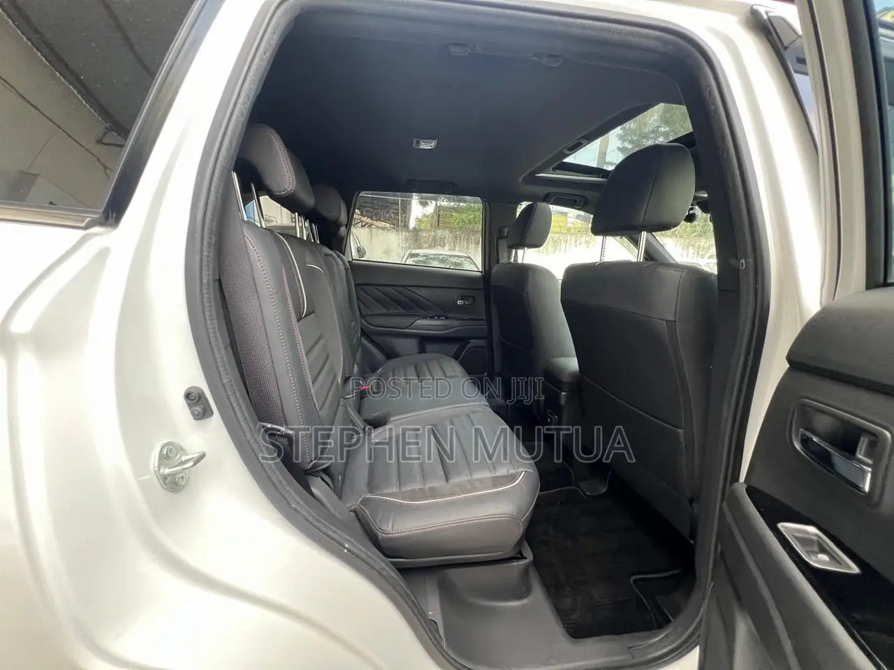 Mitsubishi Outlander 2.0 PHEV AWD 2019 White