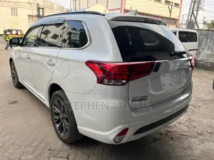 Mitsubishi Outlander 2.0 PHEV AWD 2019 White