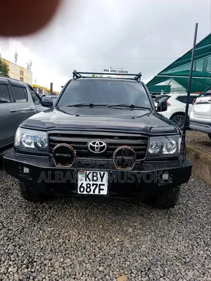 Toyota Land Cruiser 2004 Black