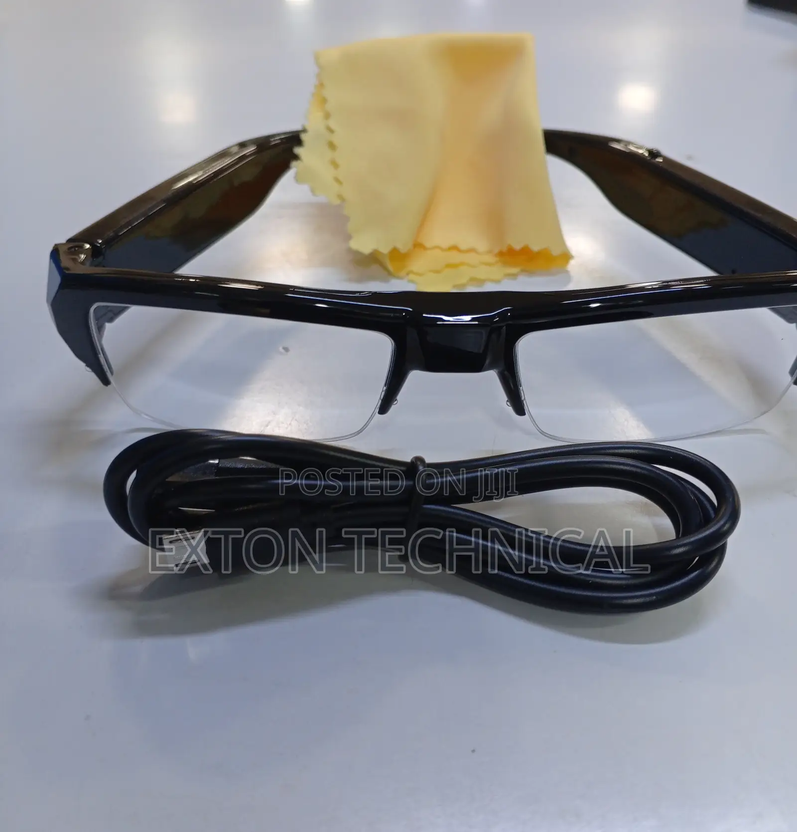 Wearable Spy Camera With Clear Glasses to View ,Full Day View