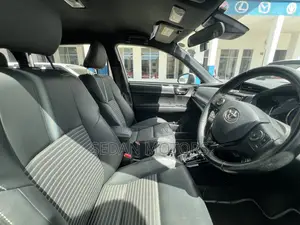 Toyota Corolla Fielder 2019 Off white