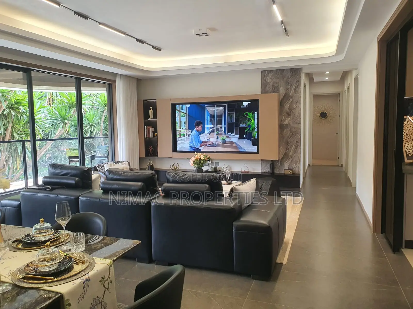 4bdrm Apartment in Raphta Road Area for sale
