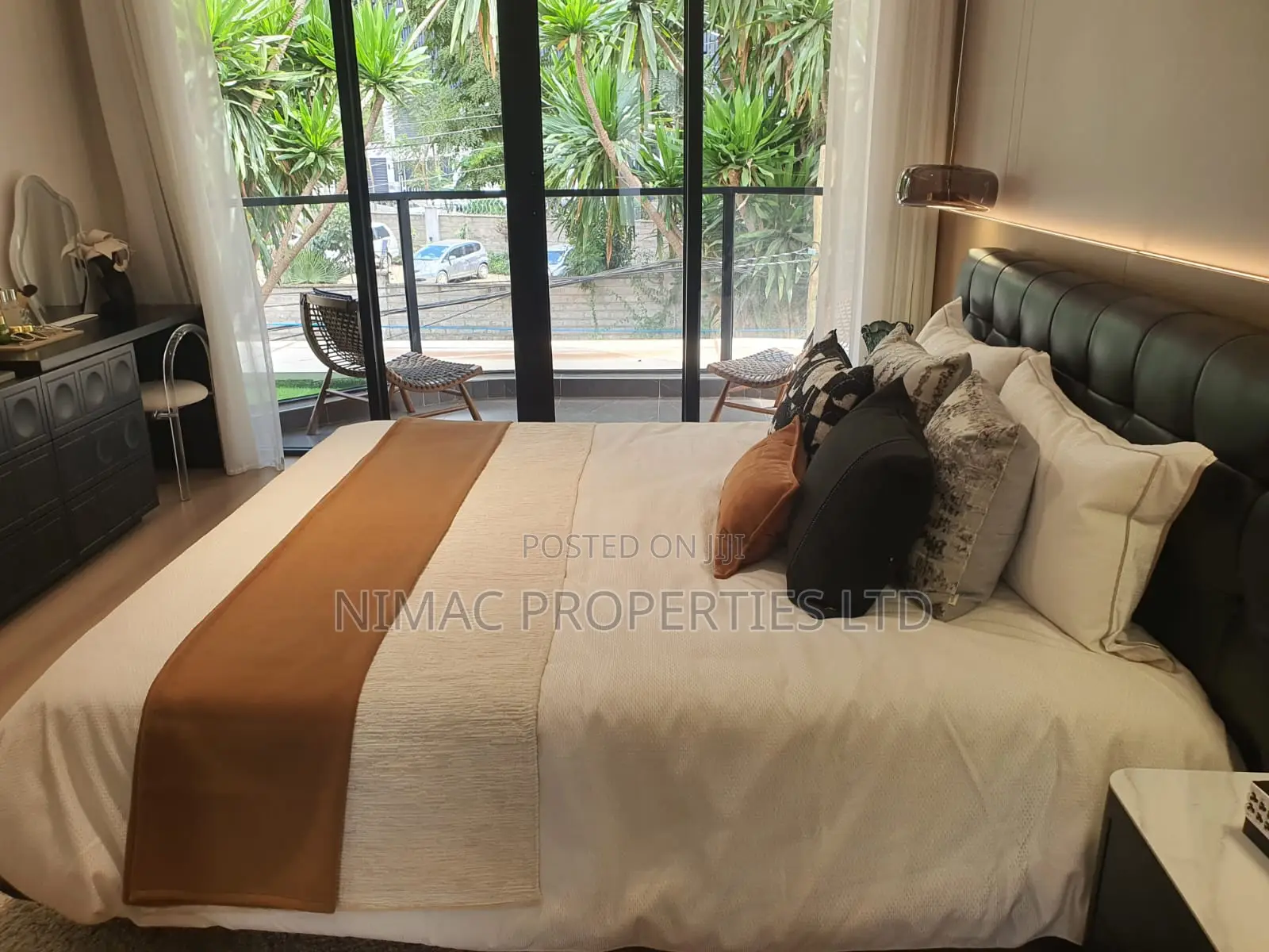 4bdrm Apartment in Raphta Road Area for sale