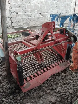 Potatoes Harvester