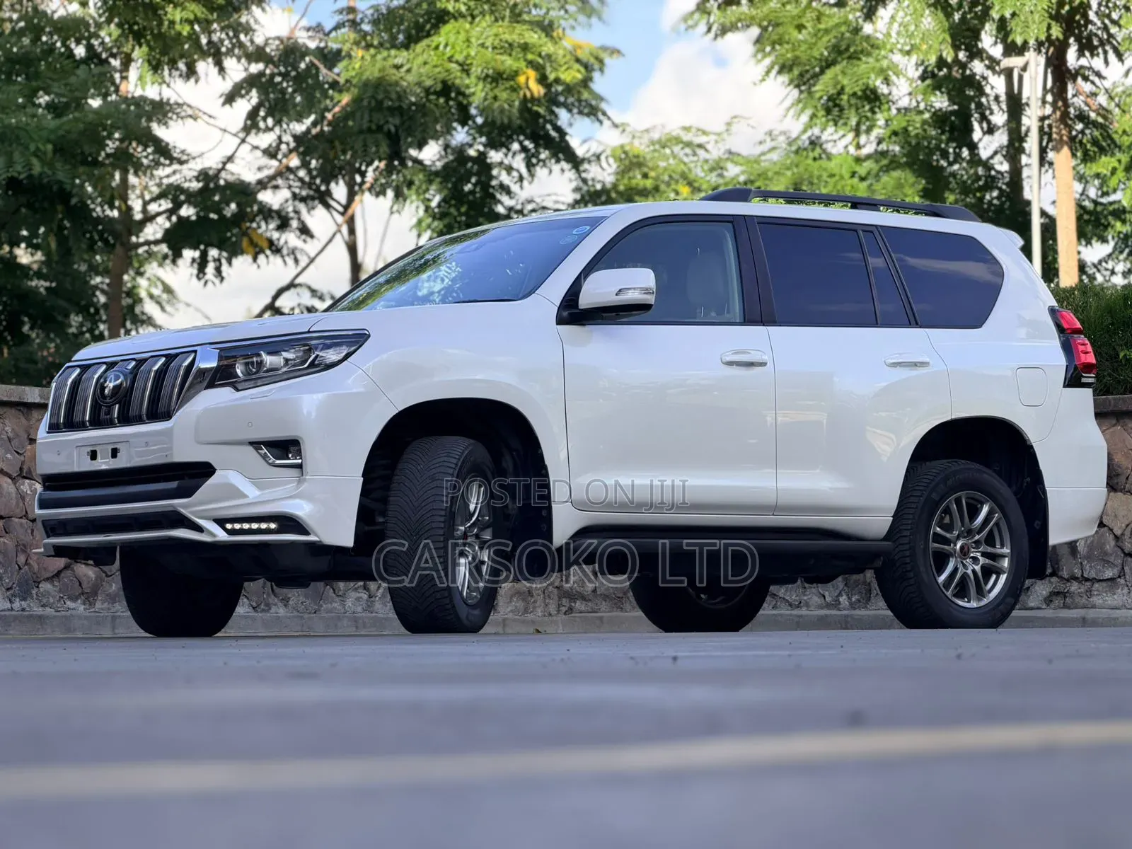 Toyota Land Cruiser Prado 2.7 2019 White