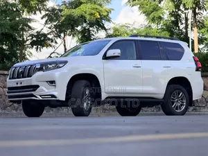 Toyota Land Cruiser Prado 2.7 2019 White