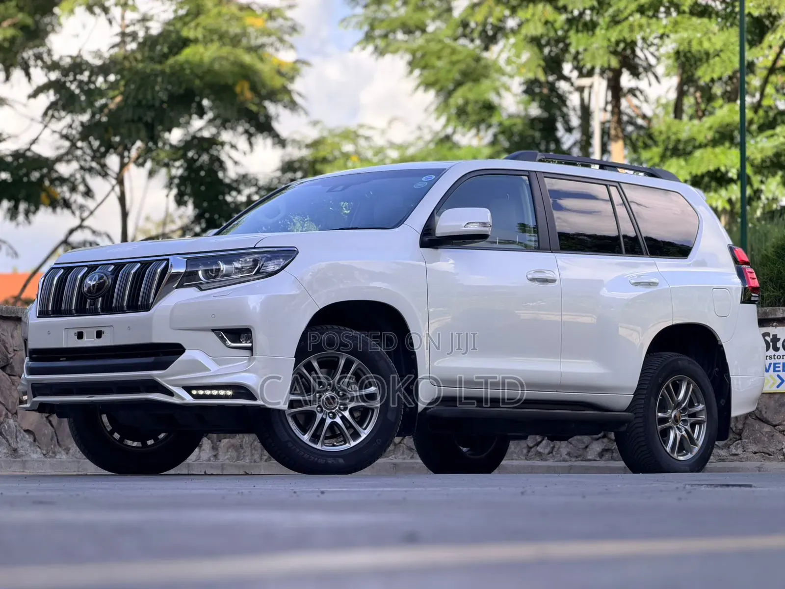 Toyota Land Cruiser Prado 2.7 2019 White