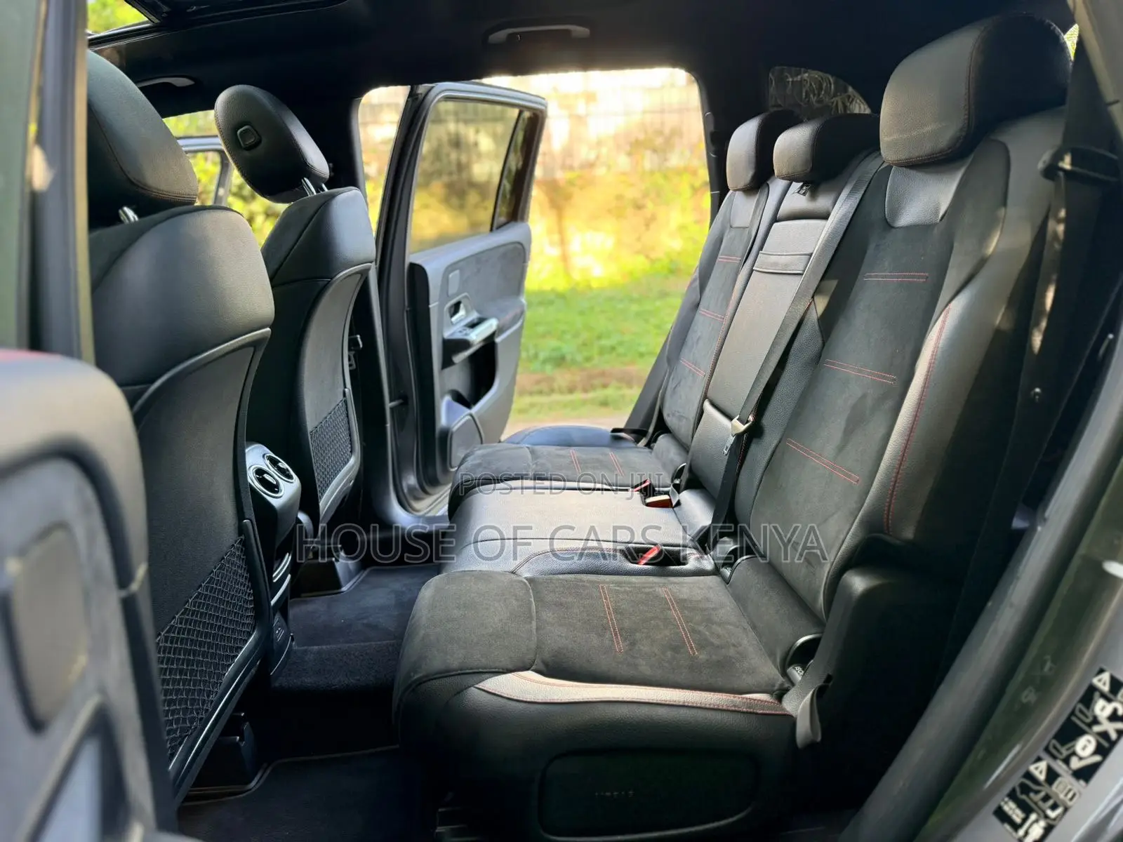 Mercedes-Benz GLB-Class GLB 200 2021 Gray
