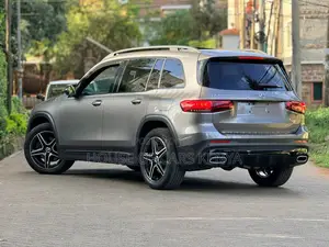 Mercedes-Benz GLB-Class GLB 200 2021 Gray