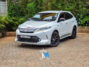 Toyota Harrier 2.5 Hybrid 4WD 2019 White