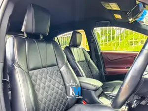 Toyota Harrier 2.5 Hybrid 4WD 2019 White