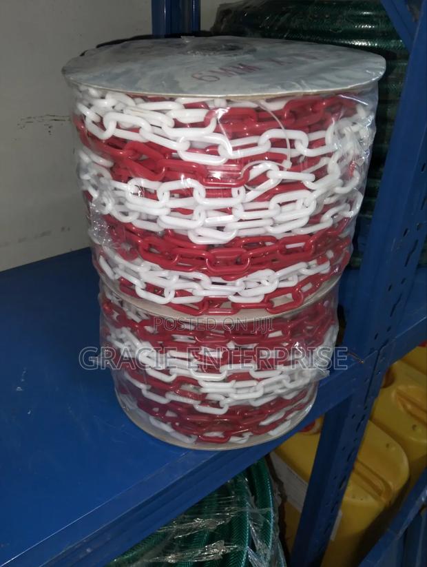 Plastic Barrier Chain - thumbnail 2