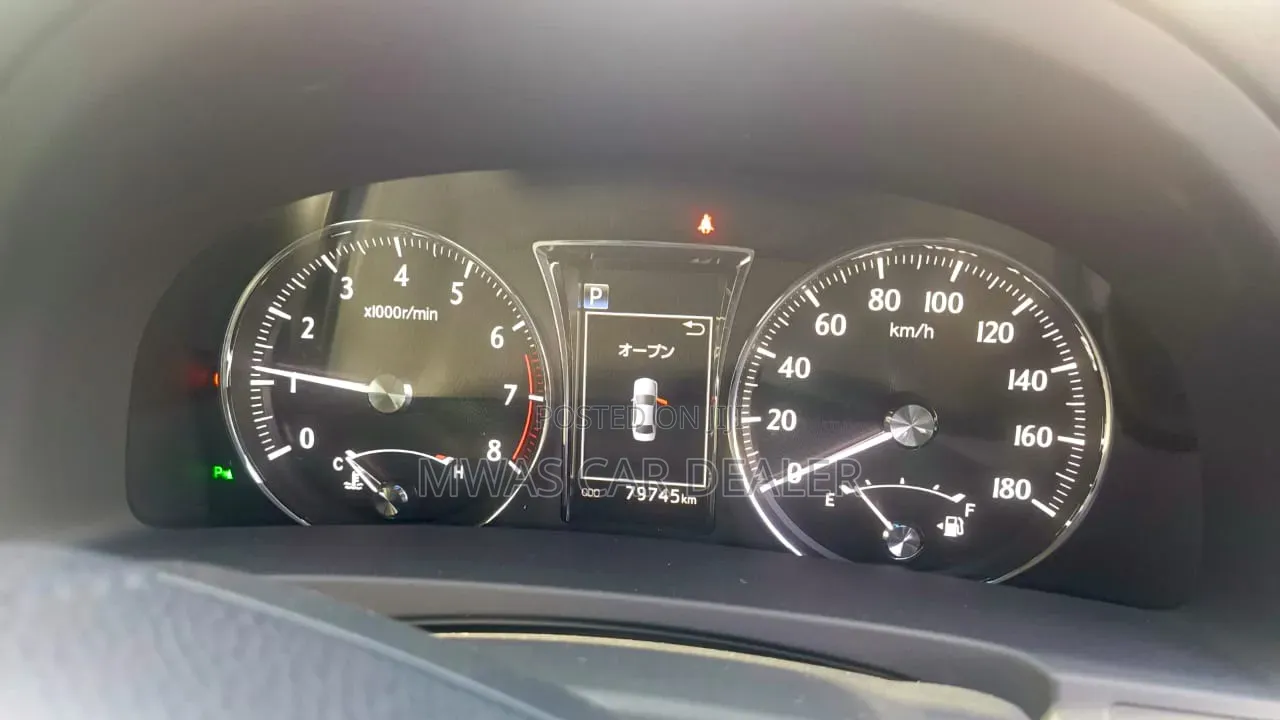 Toyota Crown 2017 Black