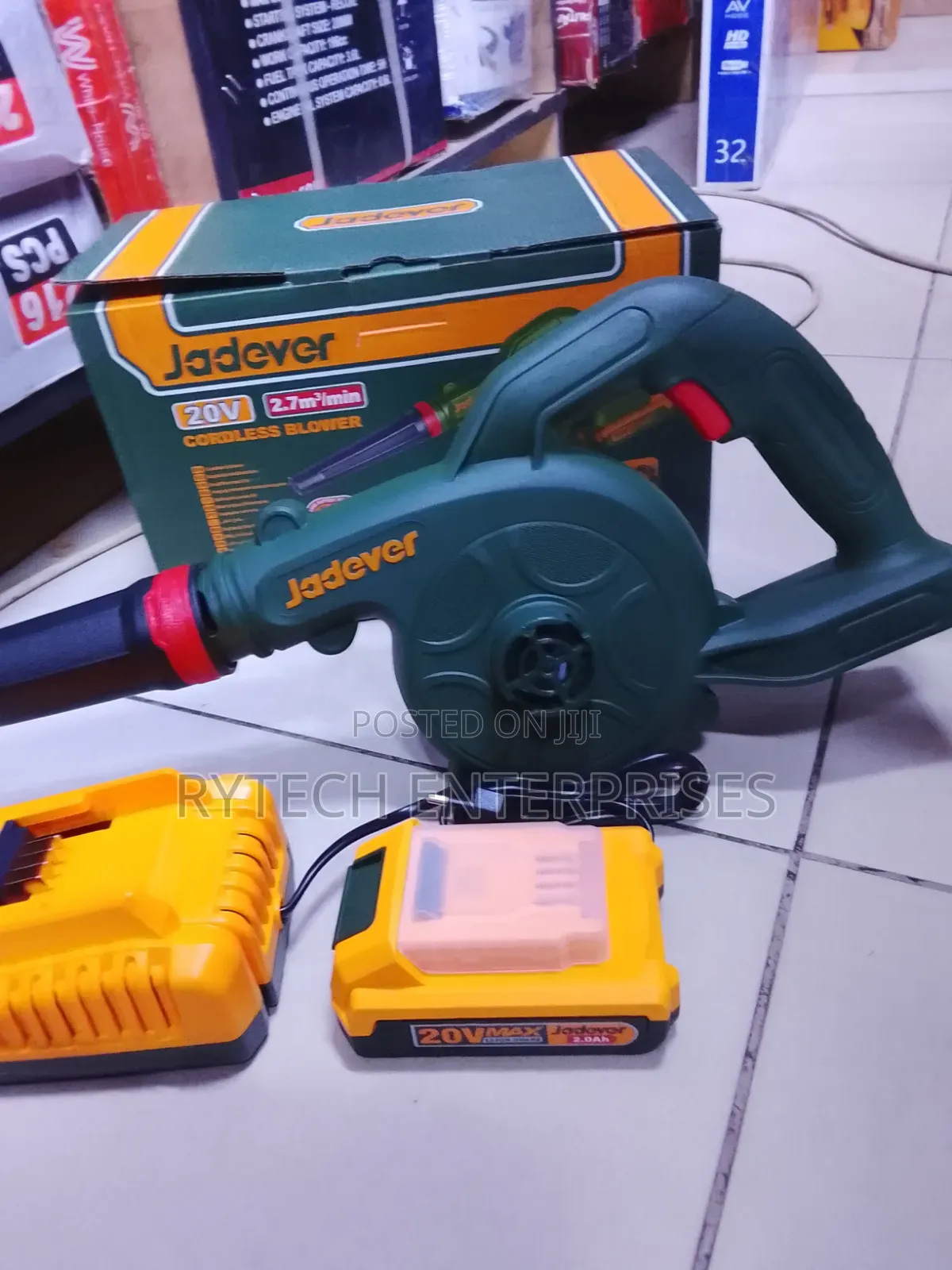 New Jadever Cordless Aspiratory Dust Blower
