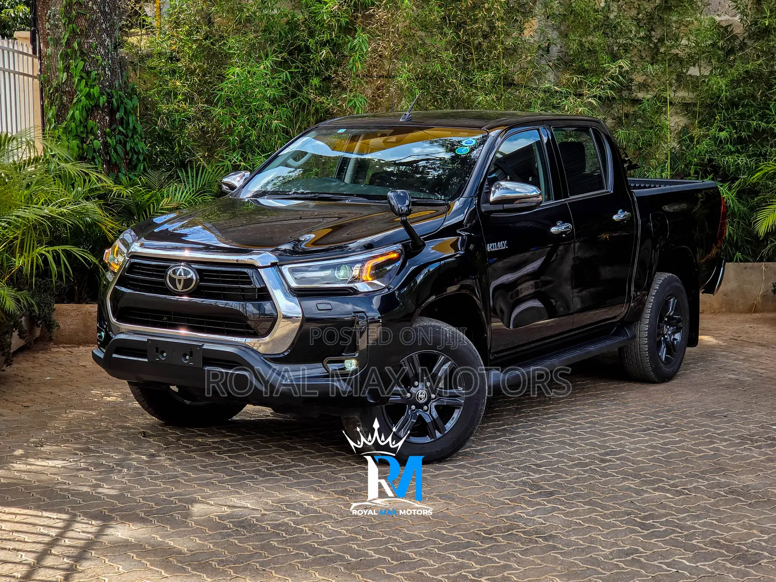 Toyota Hilux Revo Double Cab Deisel 2.4 AWD 2021 Black