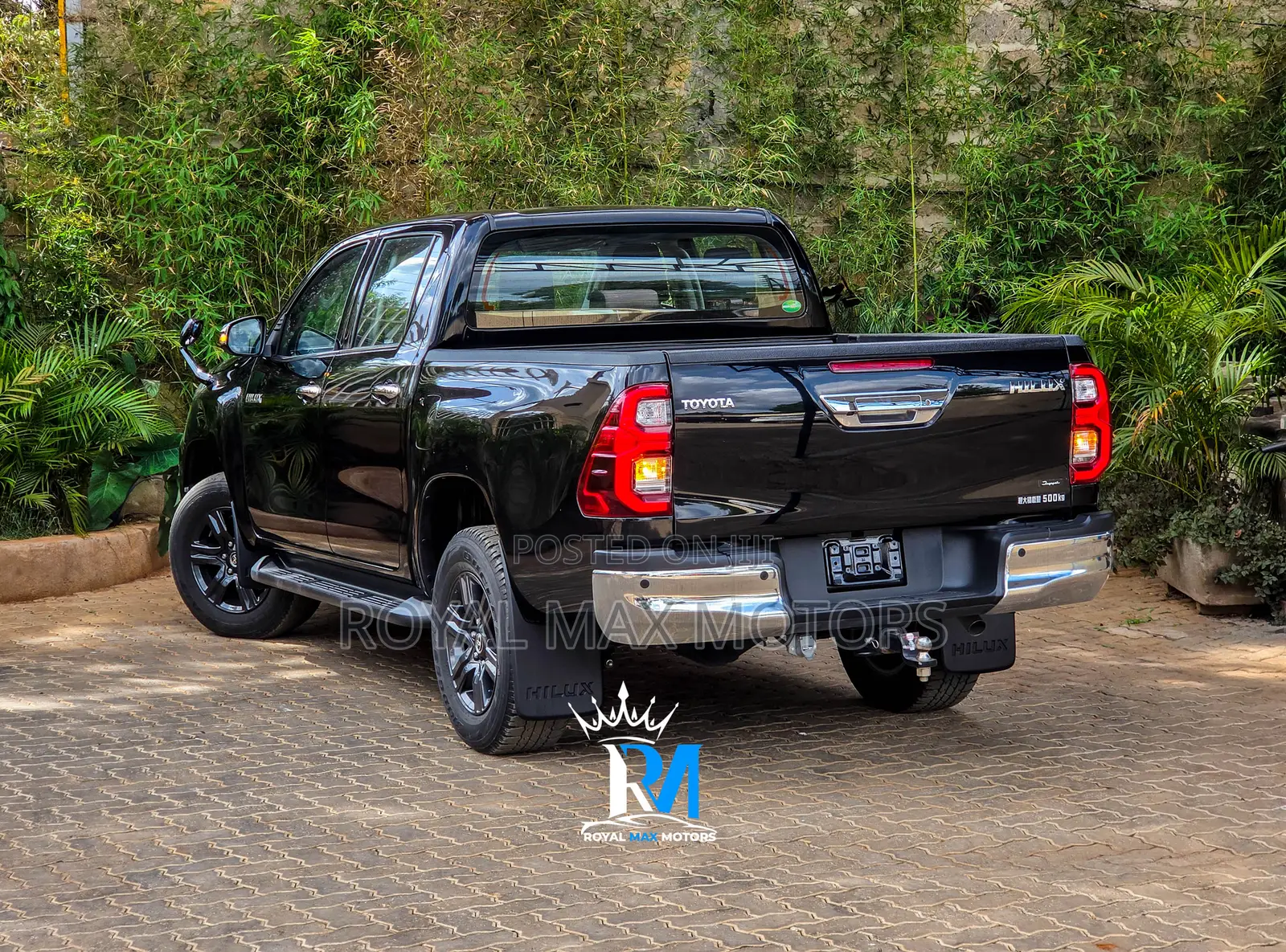 Toyota Hilux Revo Double Cab Deisel 2.4 AWD 2021 Black