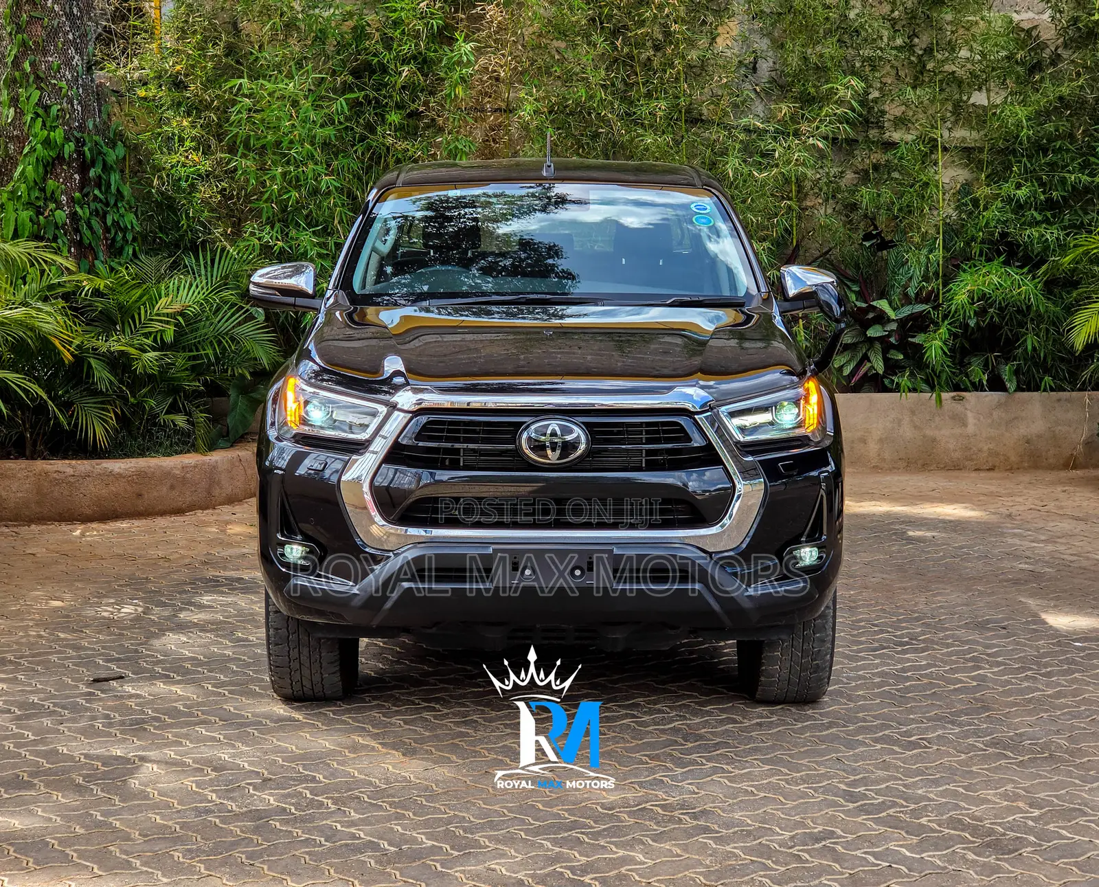 Toyota Hilux Revo Double Cab Deisel 2.4 AWD 2021 Black