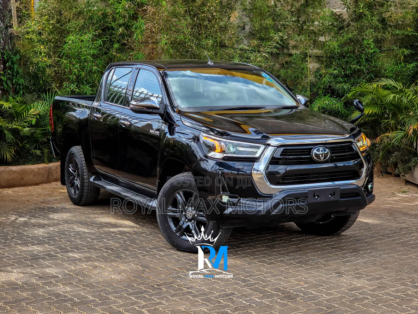 Toyota Hilux Revo Double Cab Deisel 2.4 AWD 2021 Black