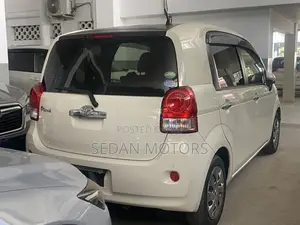 Toyota Porte 2019 Beige