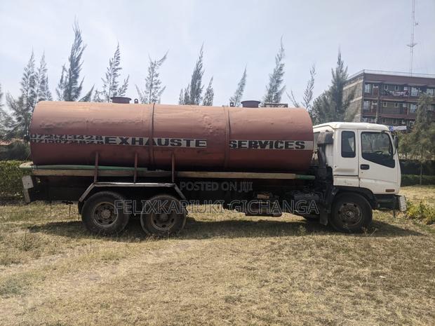 Exhauster Truck