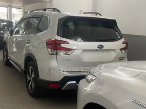 Subaru Forester 2019 Pearl