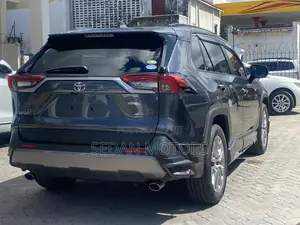 Toyota RAV4 2020 Gray