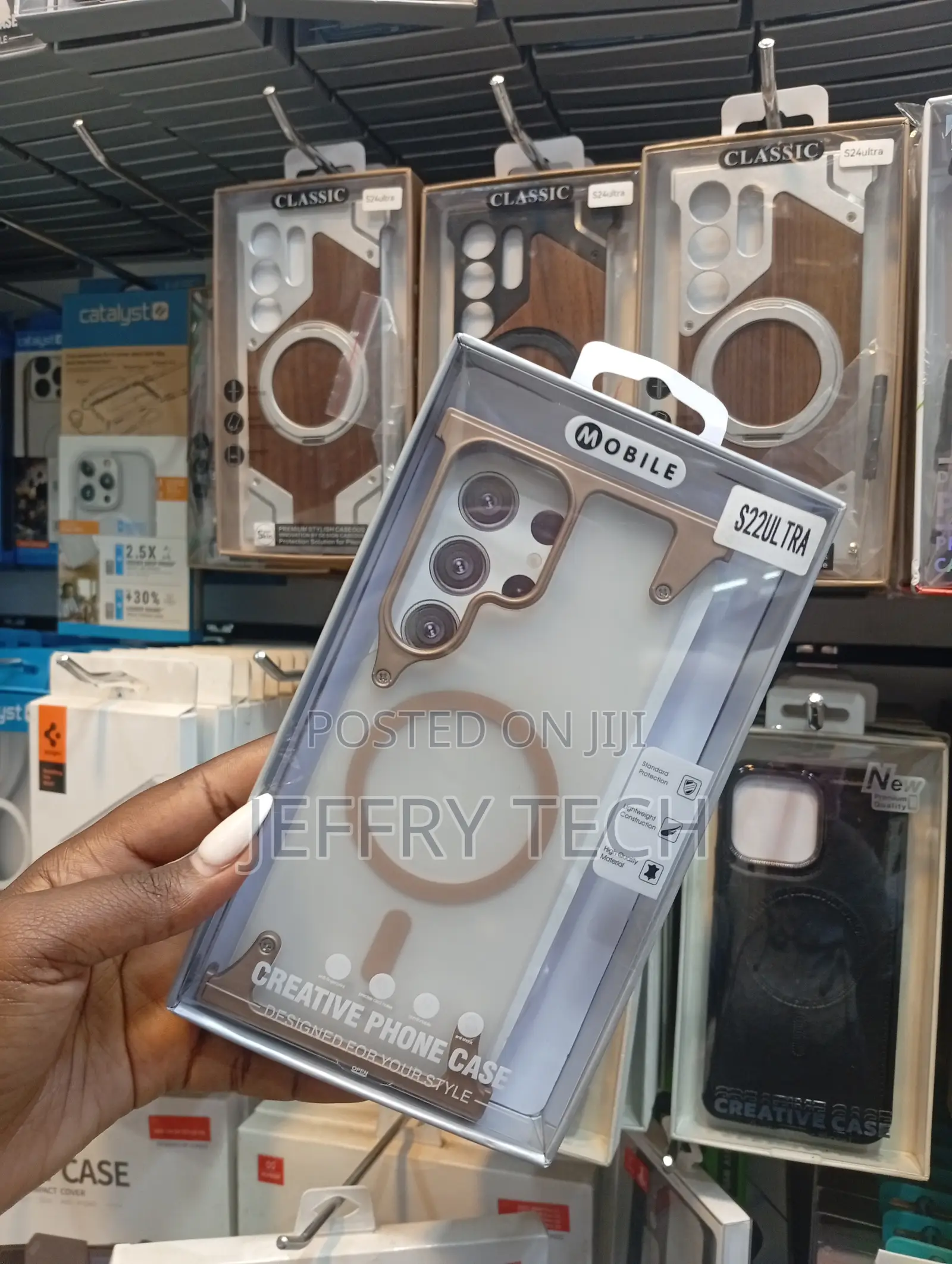 Metallic Magnetic Phone Case for the Samsung Galaxy S22 Ultra