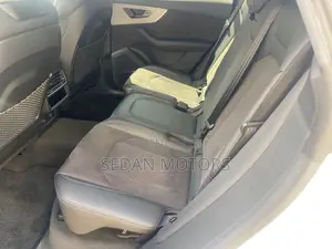 Audi Q8 55 Premium AWD quattro 2020 Off white