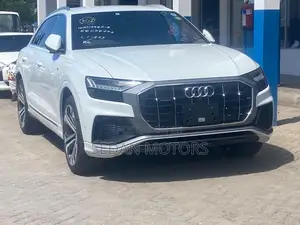Audi Q8 55 Premium AWD quattro 2020 Off white